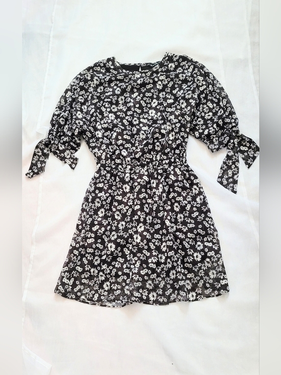 Velvet Heart Dresses & Skirts - NWOT! Velvet Heart Summer Daisy Dolman Sleeve Women's Mini Cocktail Dress Small